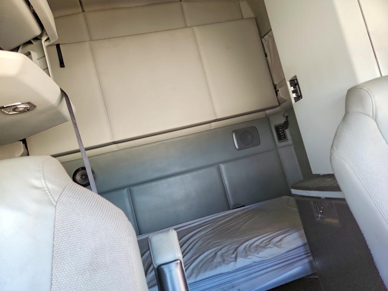 2019 KENWORTH T680