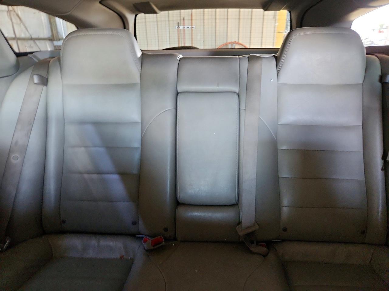 2005 DODGE MAGNUM