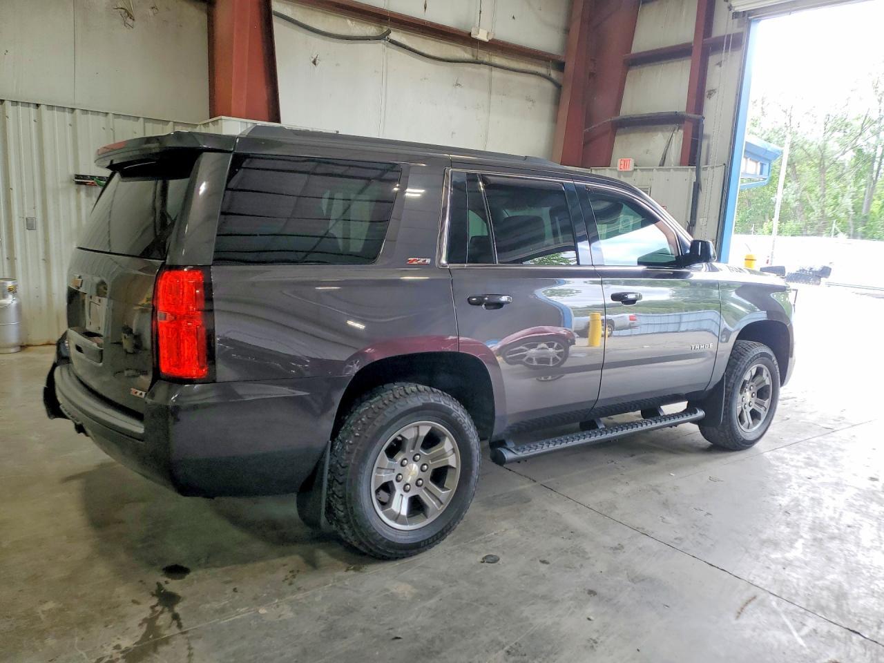2017 CHEVROLET Tahoe