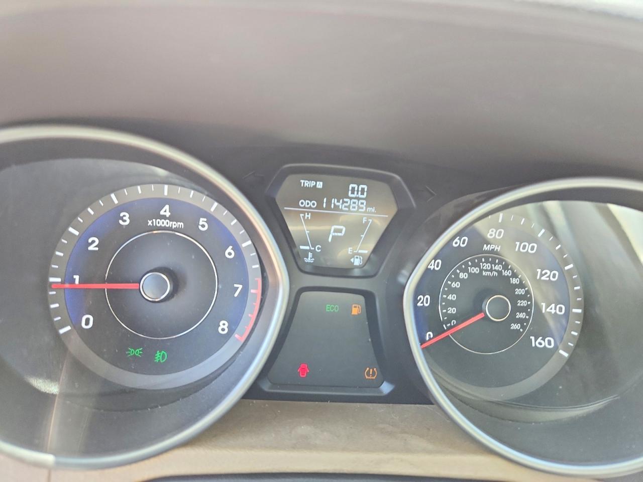 2012 HYUNDAI ELANTRA
