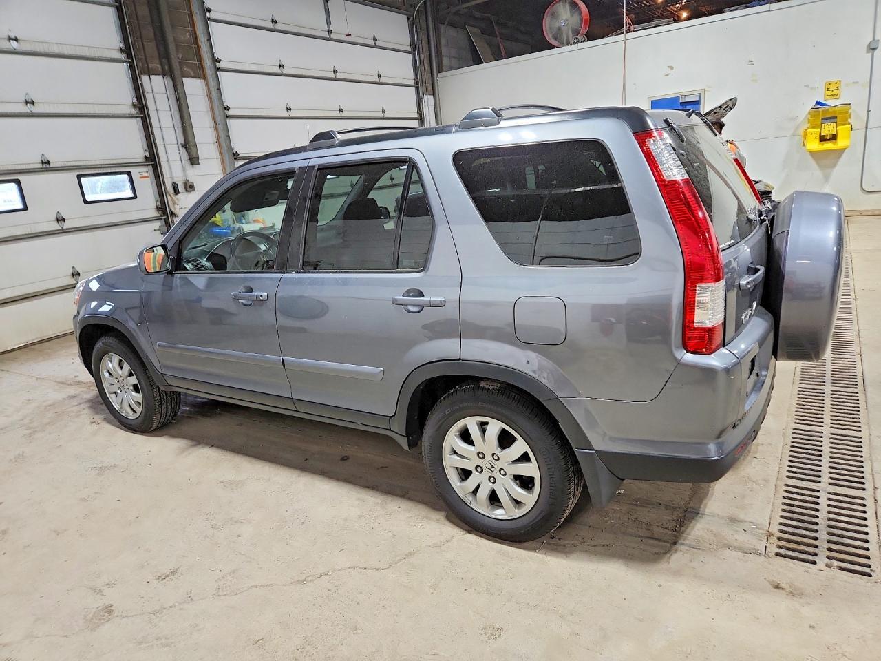 2005 HONDA CR-V