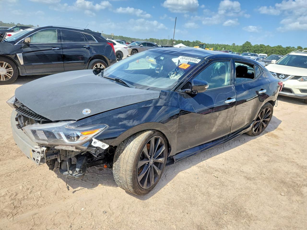 2017 NISSAN Maxima