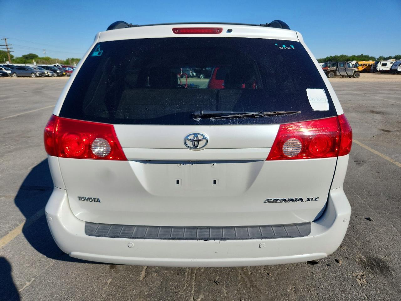 2008 TOYOTA SIENNA