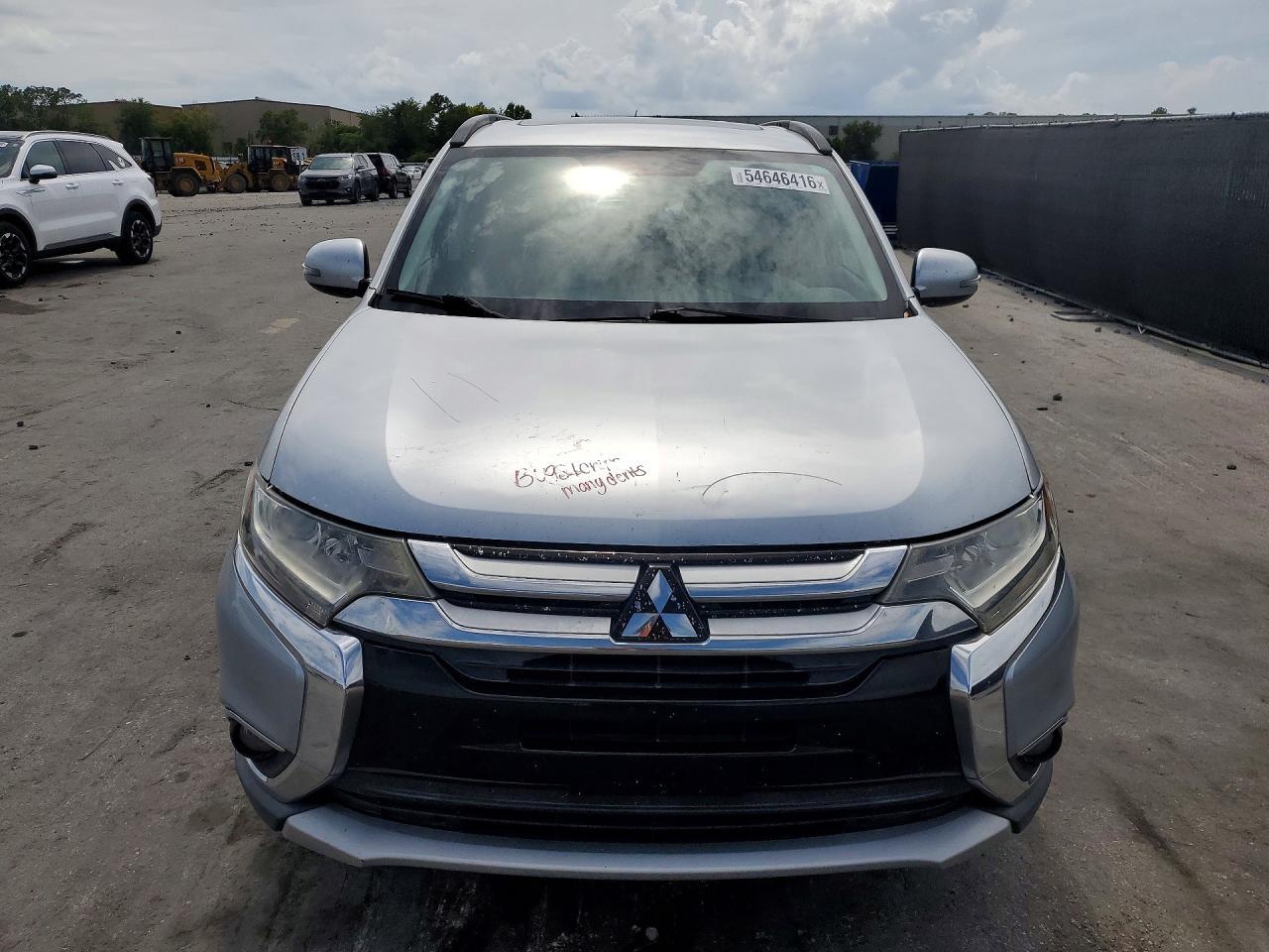 2016 MITSUBISHI outlander