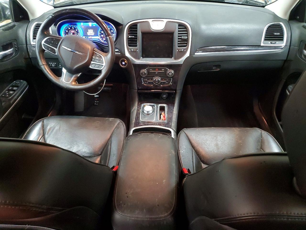 2019 CHRYSLER 300