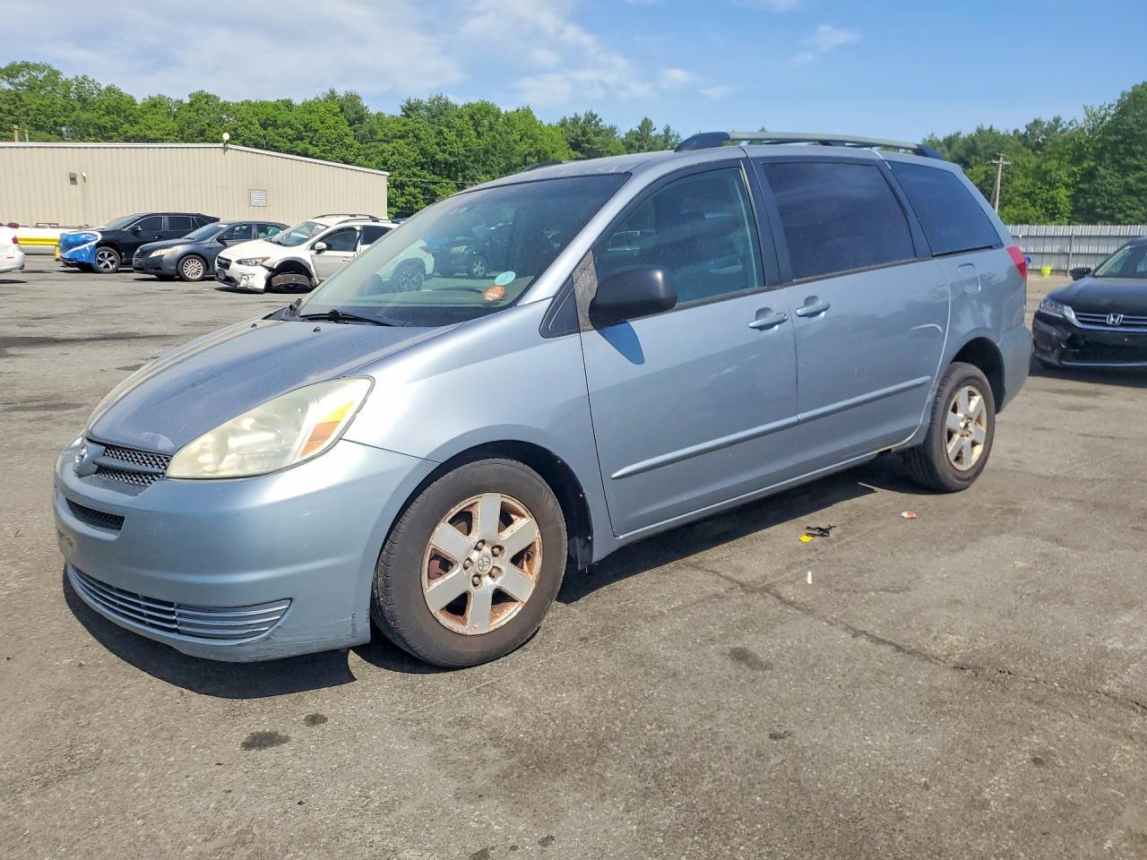2004 TOYOTA SIENNA