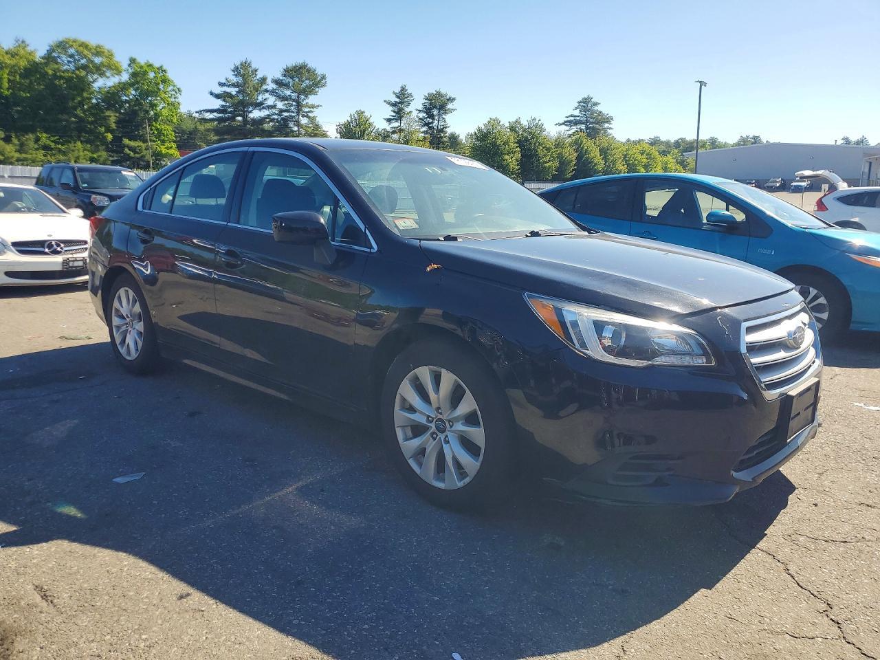 2017 SUBARU Legacy