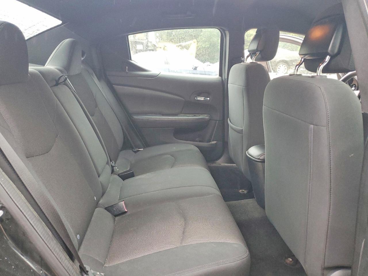 2013 DODGE Avenger