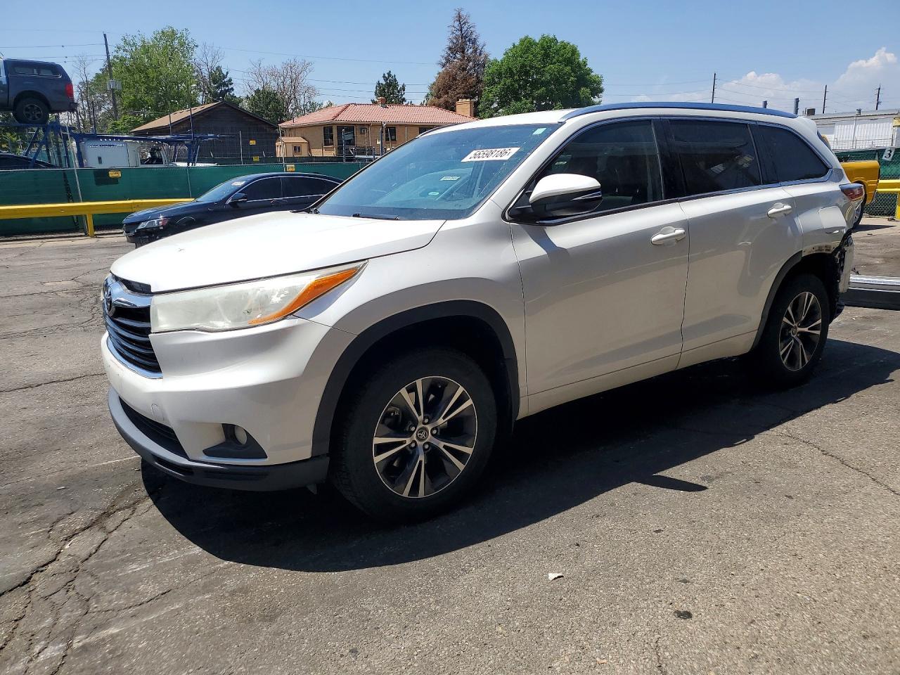 2016 TOYOTA HIGHLANDER