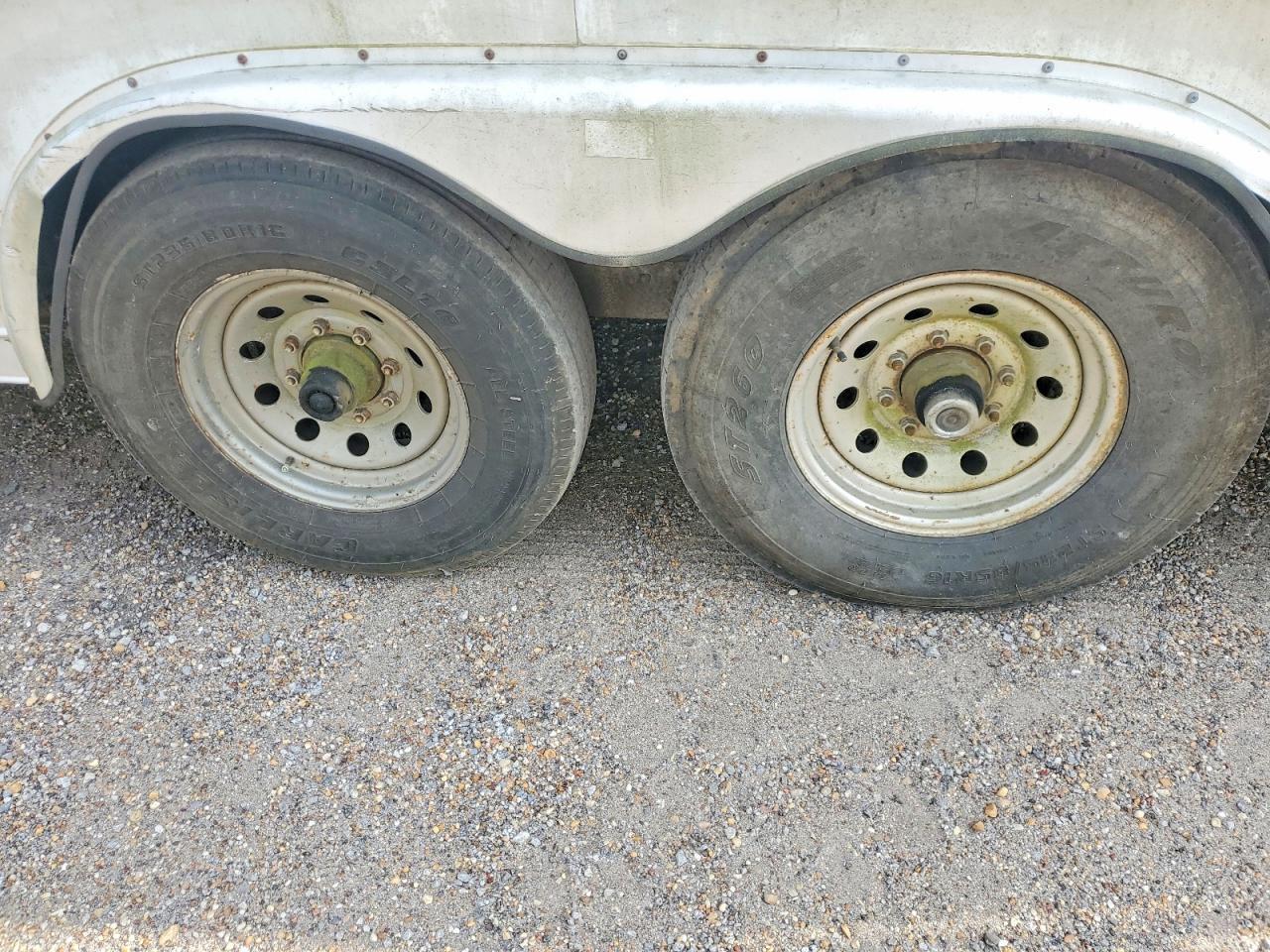 2007 Merhow Horse Trailer