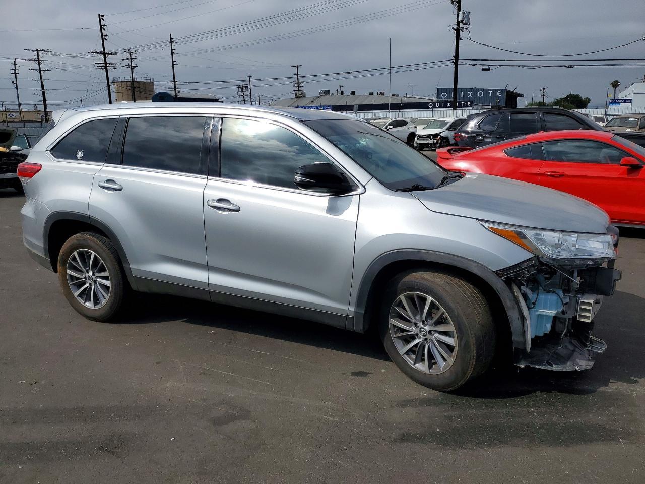 2019 TOYOTA HIGHLANDER