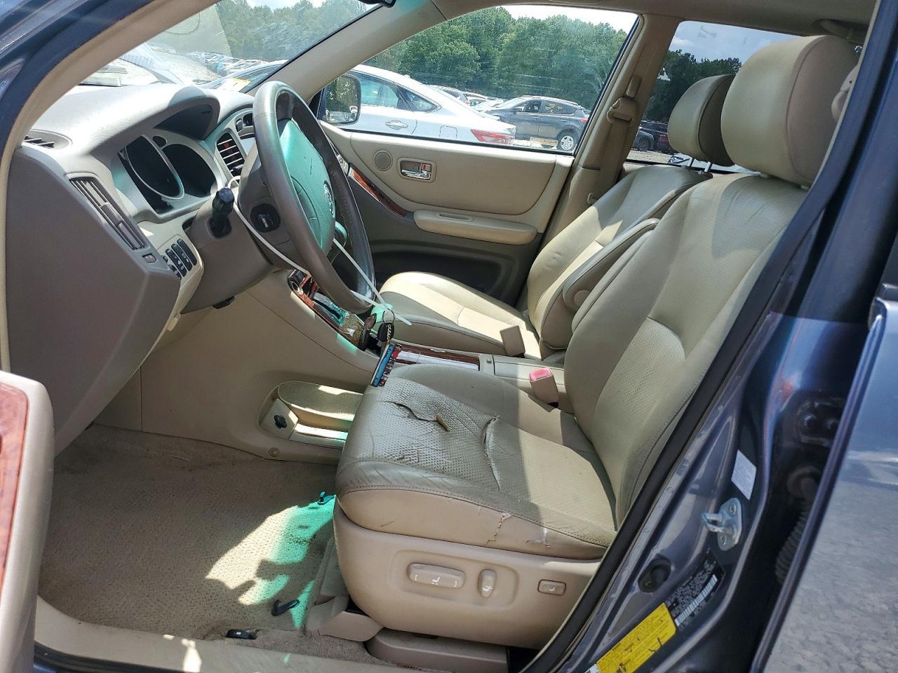 2005 TOYOTA HIGHLANDER