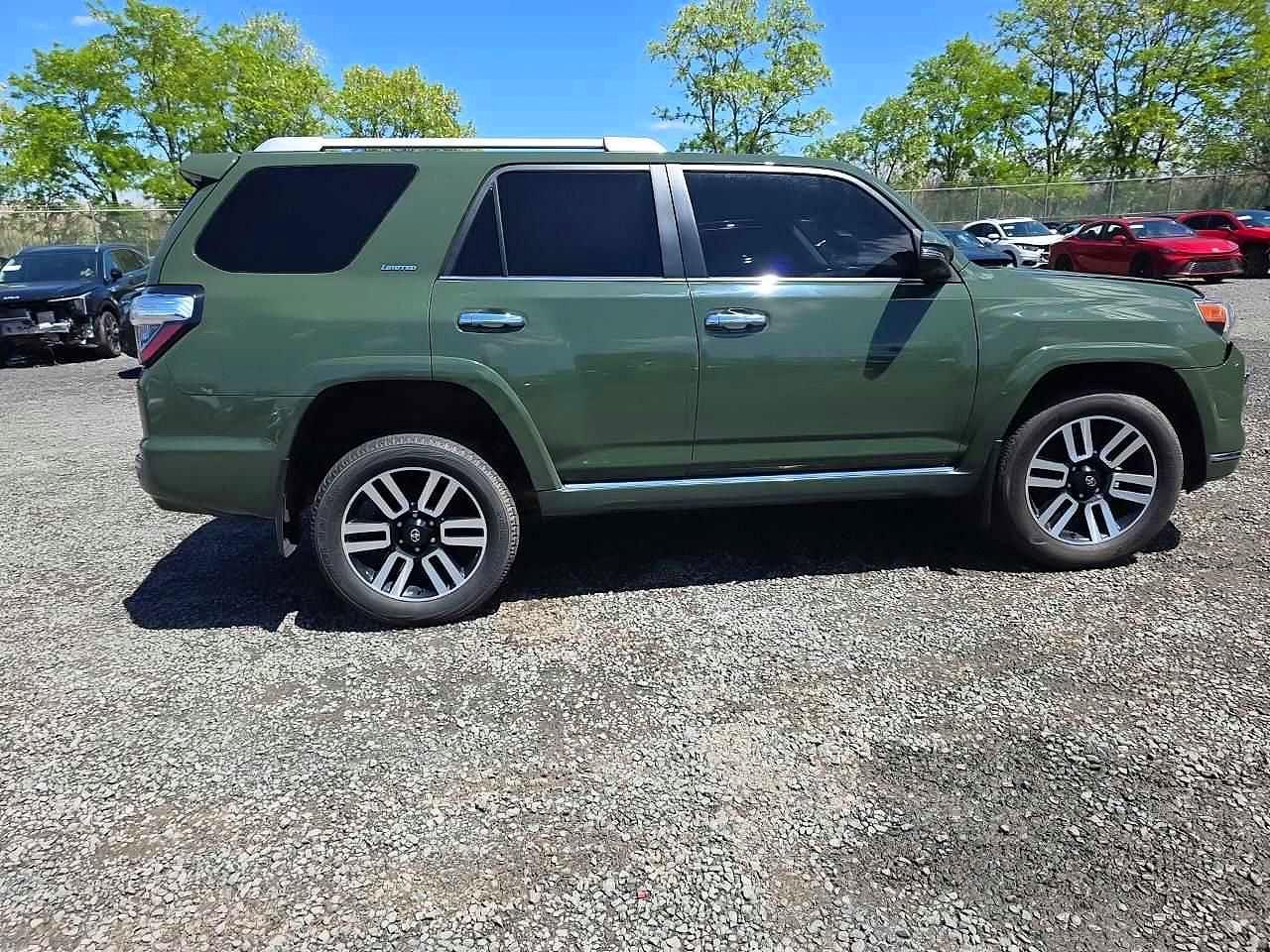 2022 TOYOTA 4Runner