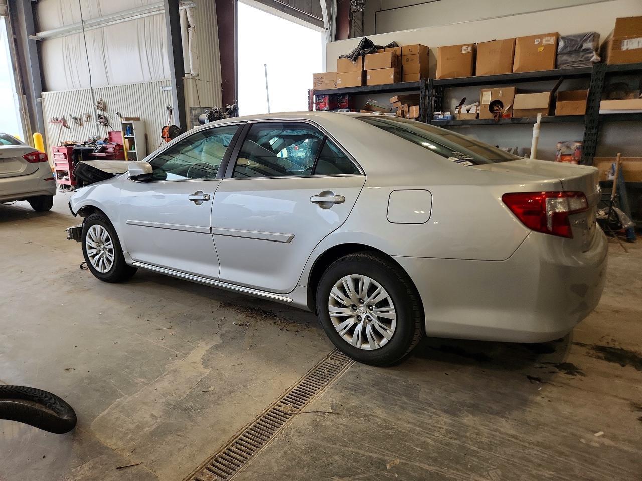 2014 TOYOTA CAMRY