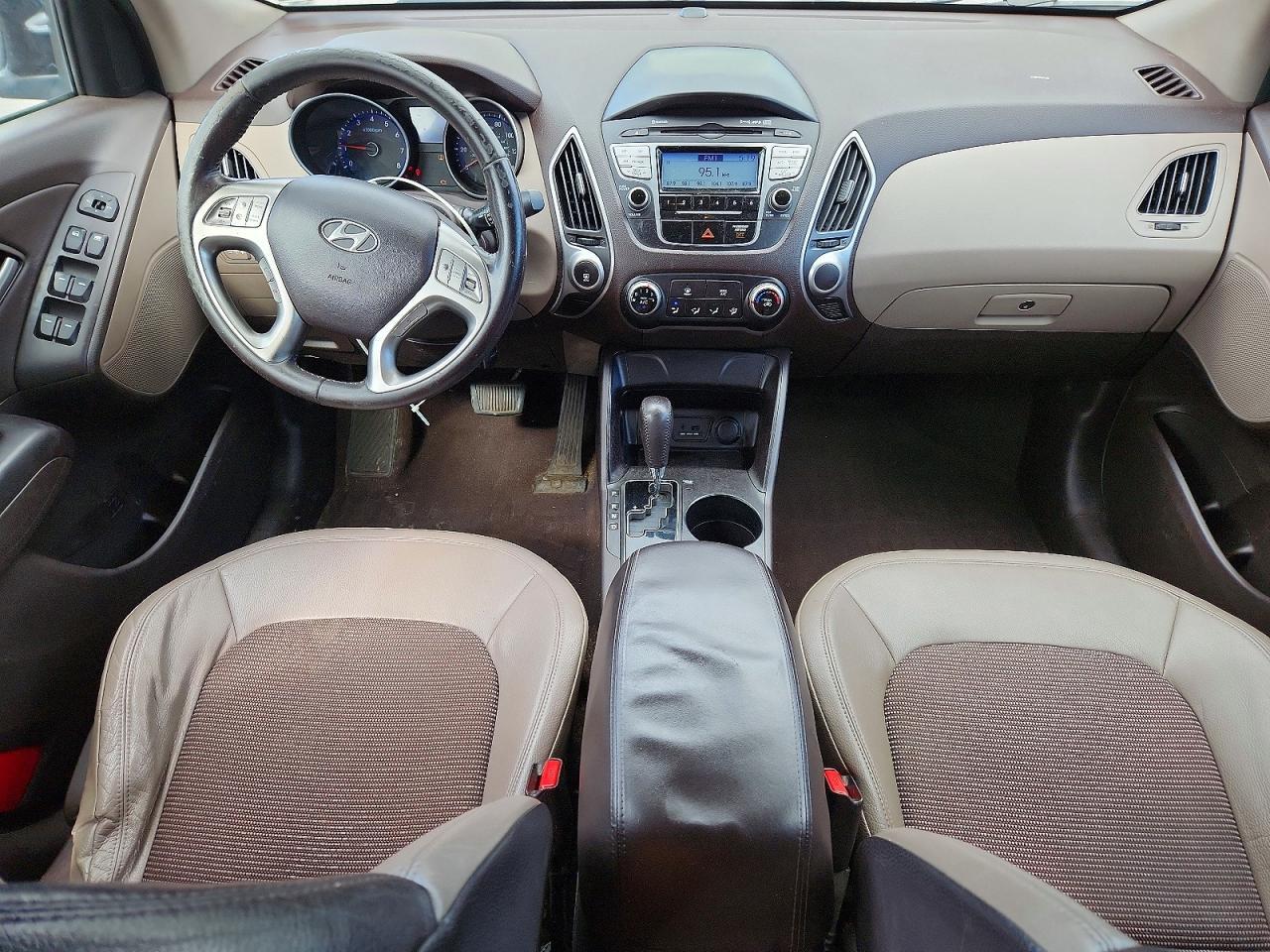 2011 HYUNDAI TUCSON