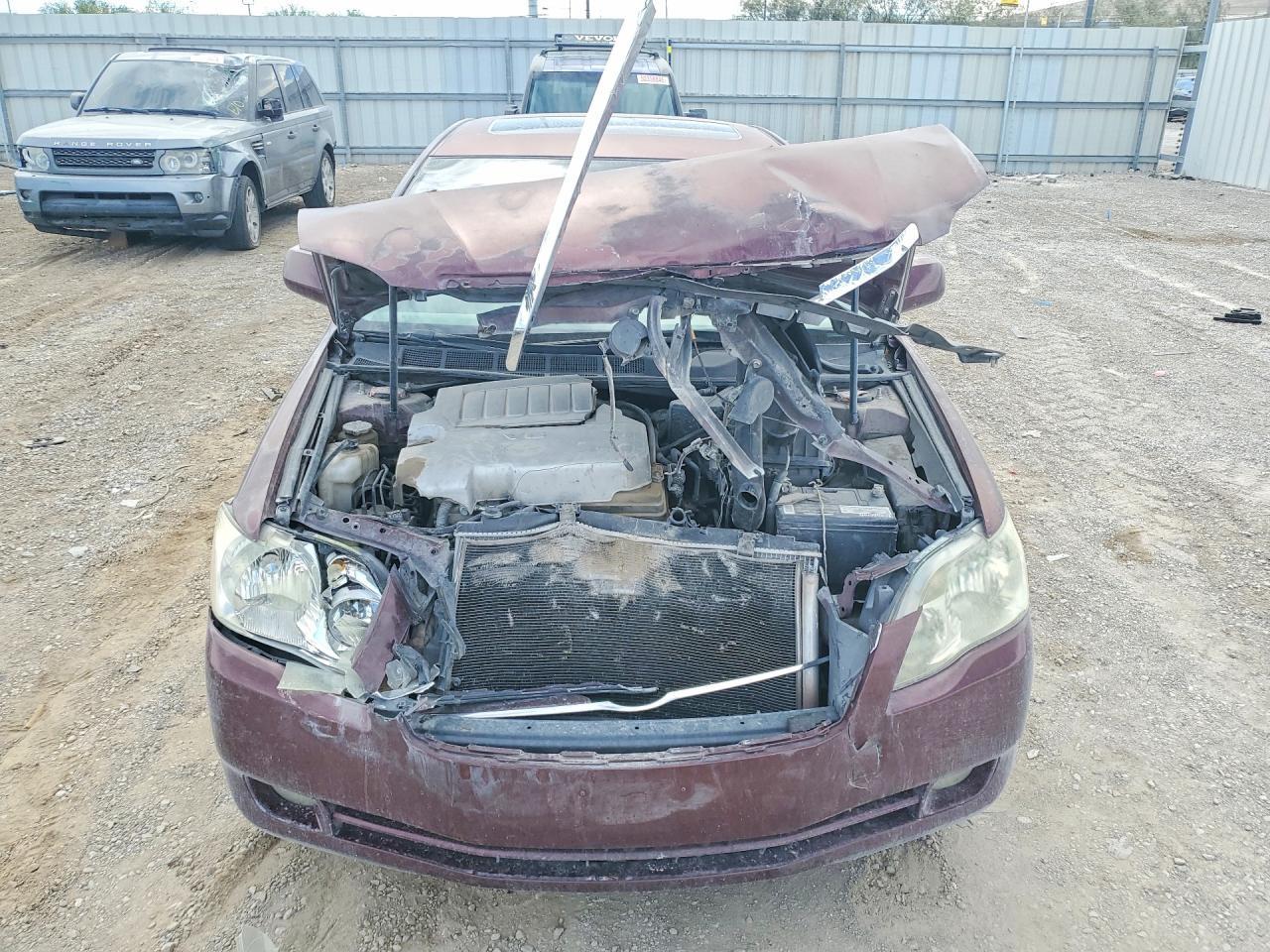 2006 TOYOTA Avalon