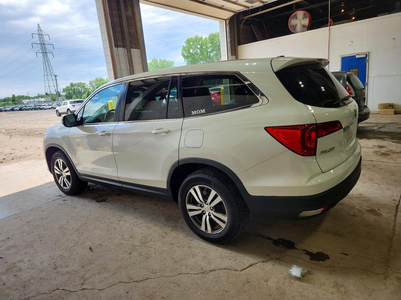 2017 HONDA PILOT