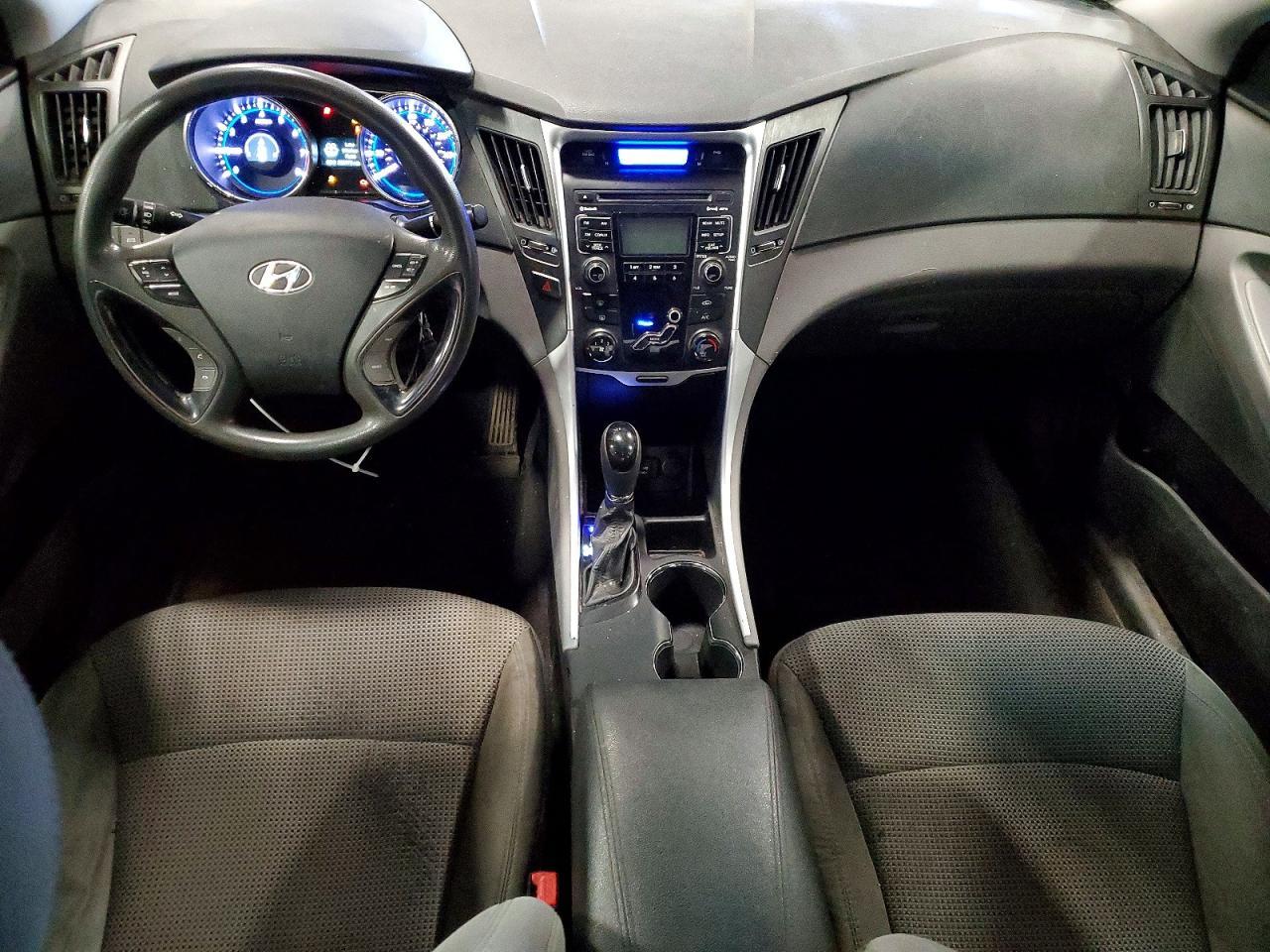 2011 HYUNDAI SONATA