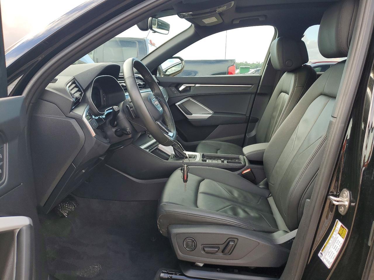 2025 AUDI Q3