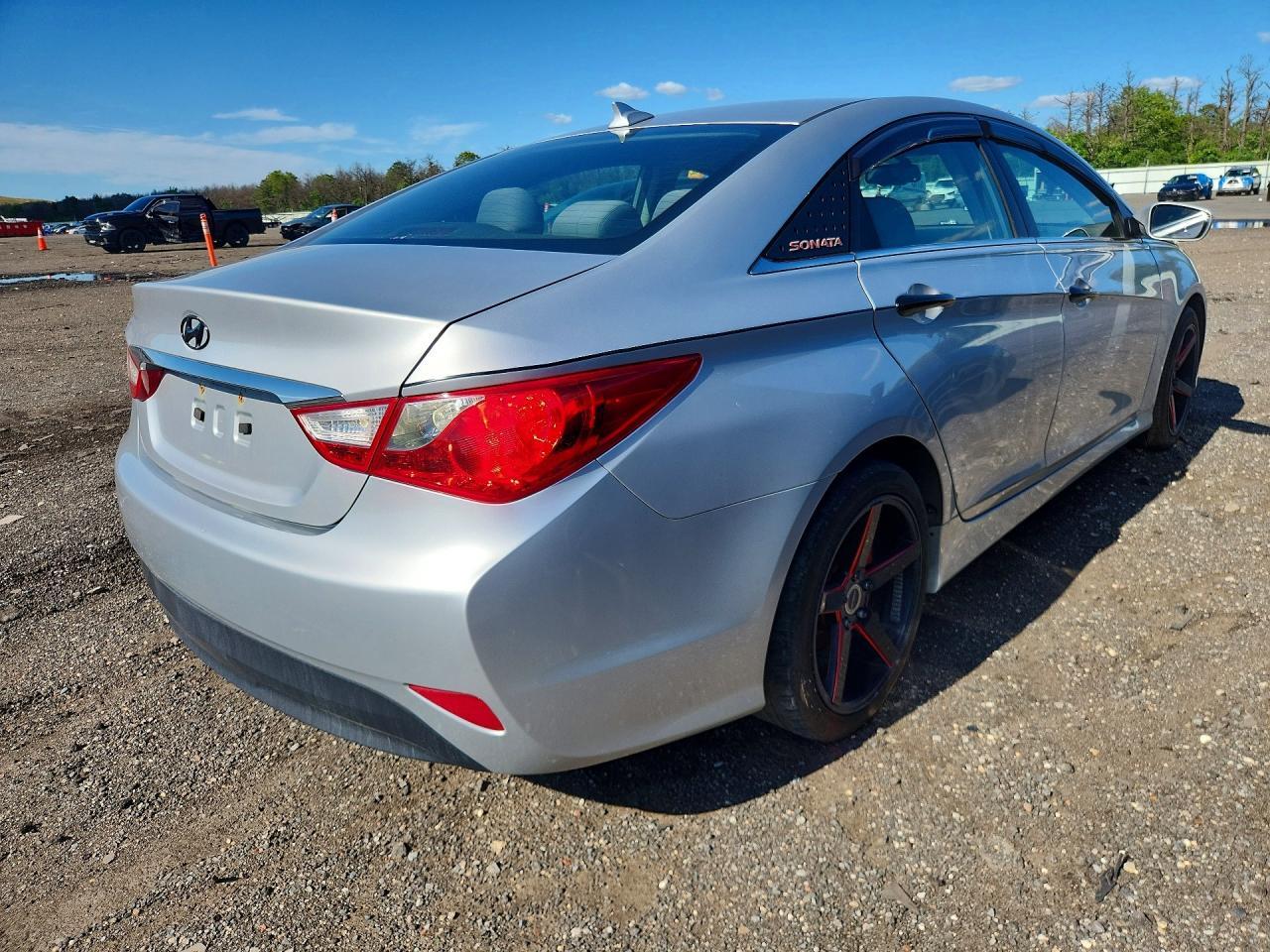2014 HYUNDAI SONATA