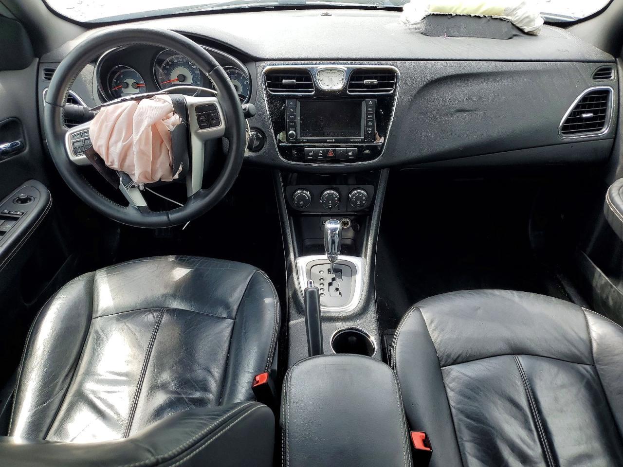 2012 CHRYSLER 200