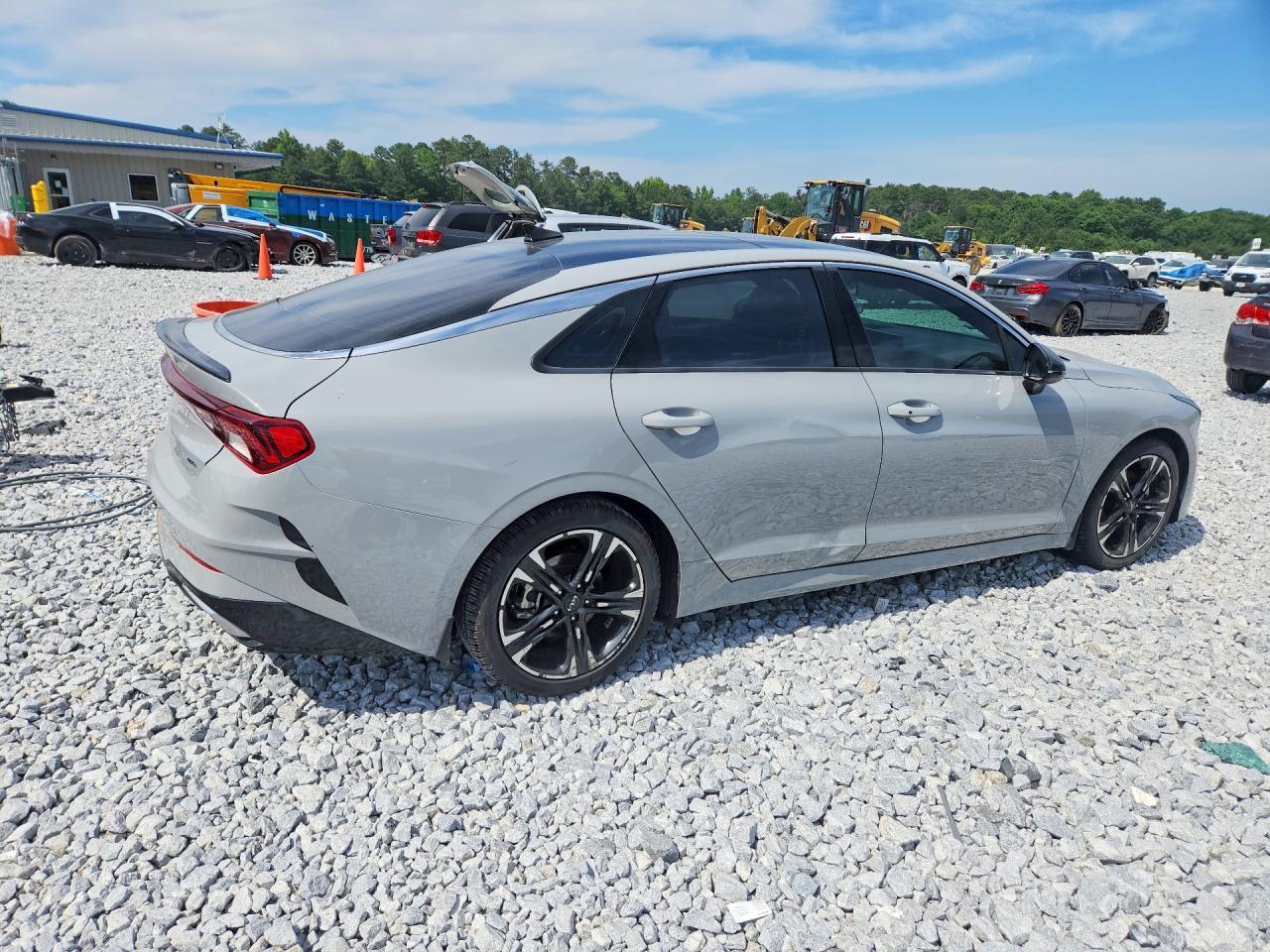 2023 KIA K5