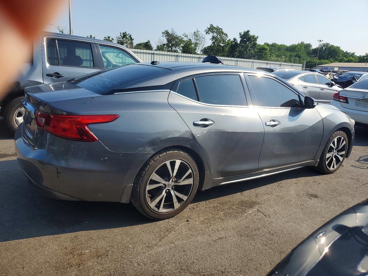 2017 NISSAN Maxima
