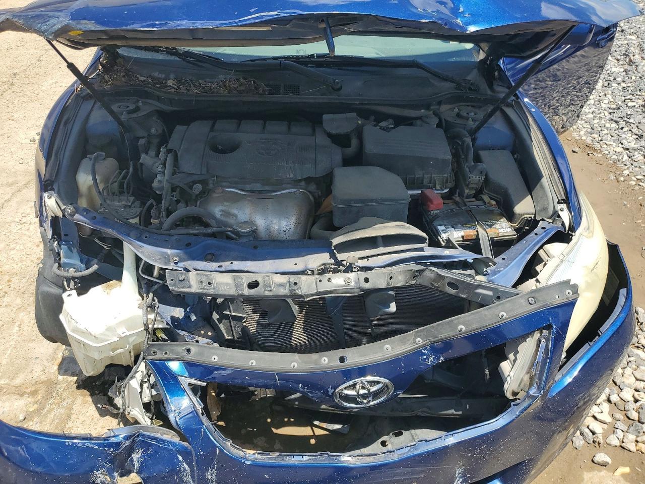 2011 TOYOTA CAMRY