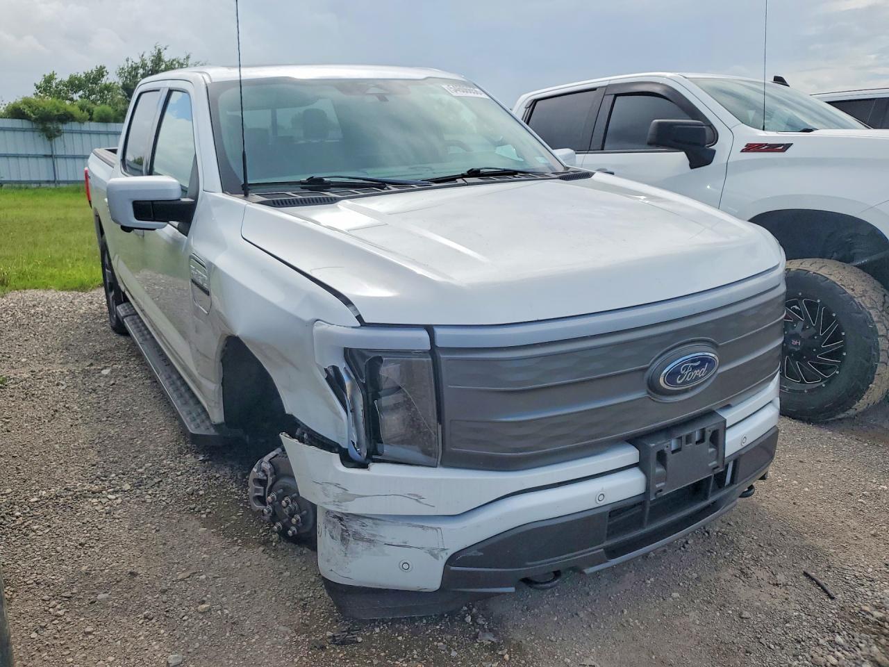 2023 FORD F-150 Lightning