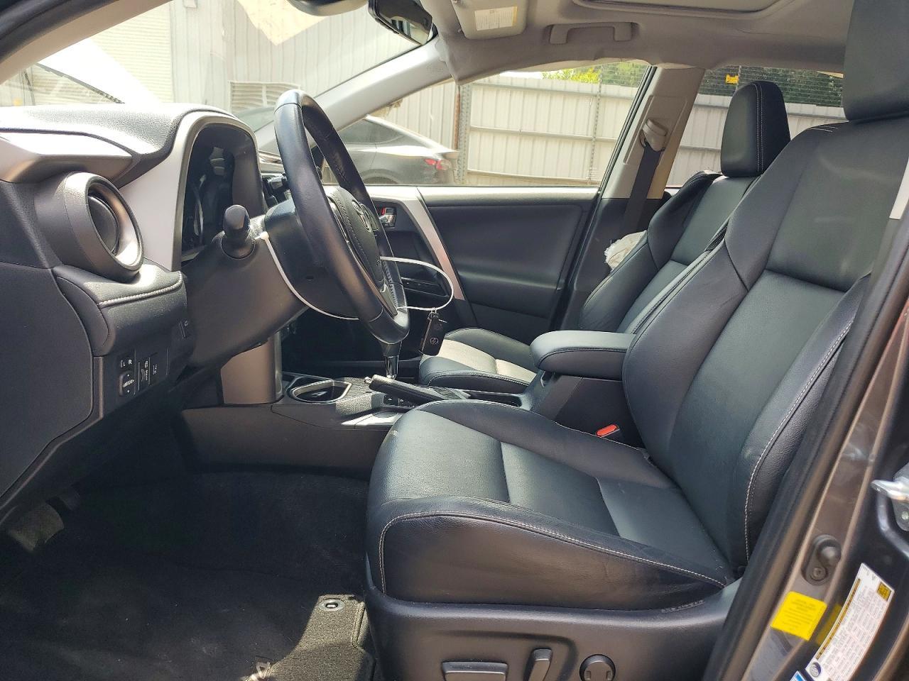 2016 TOYOTA RAV4