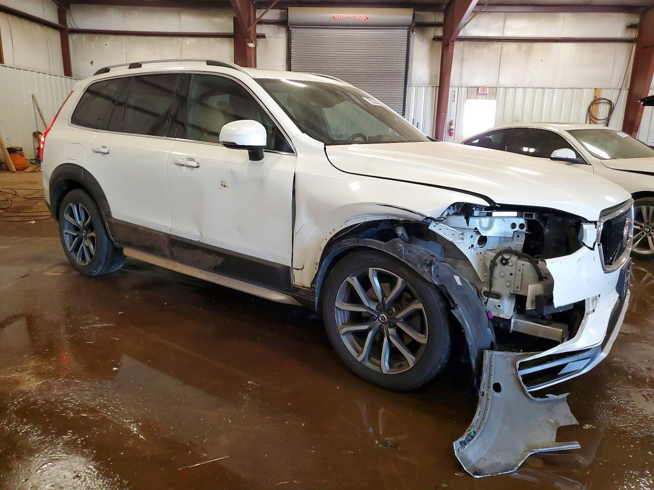 2018 VOLVO XC90