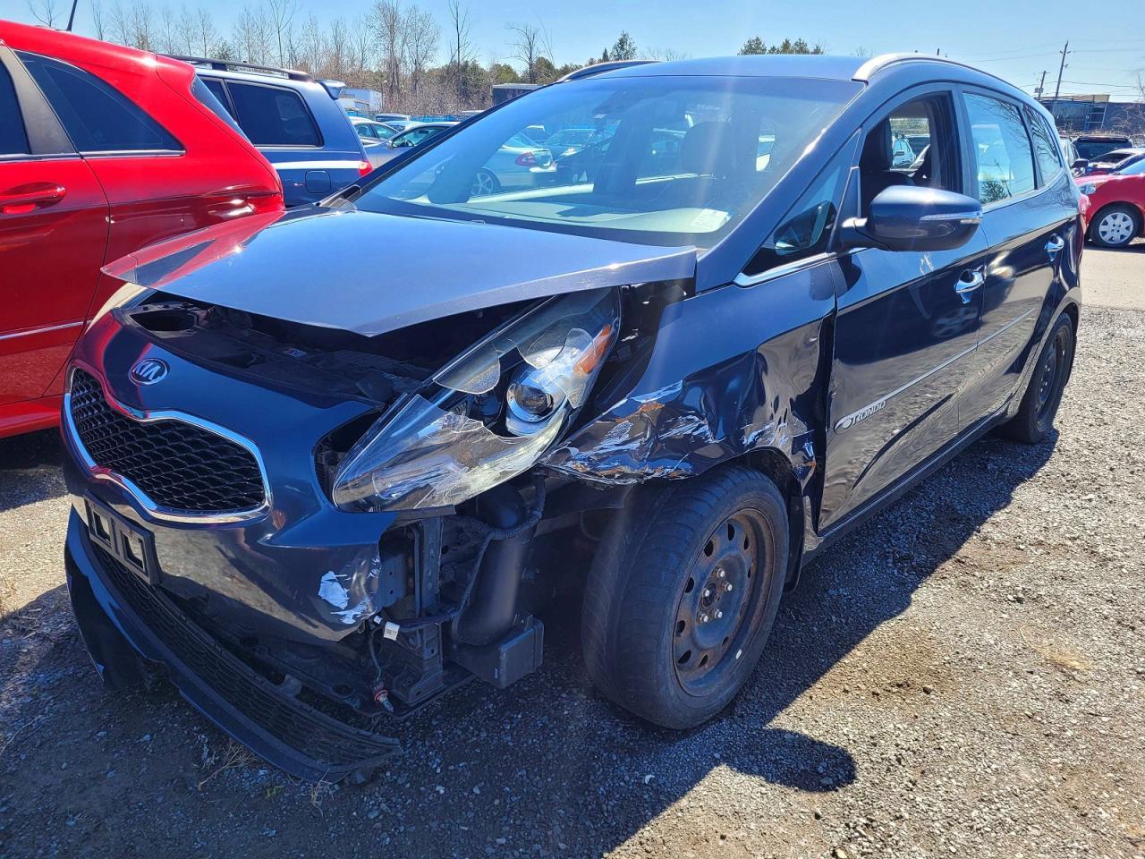 2014 KIA RONDO
