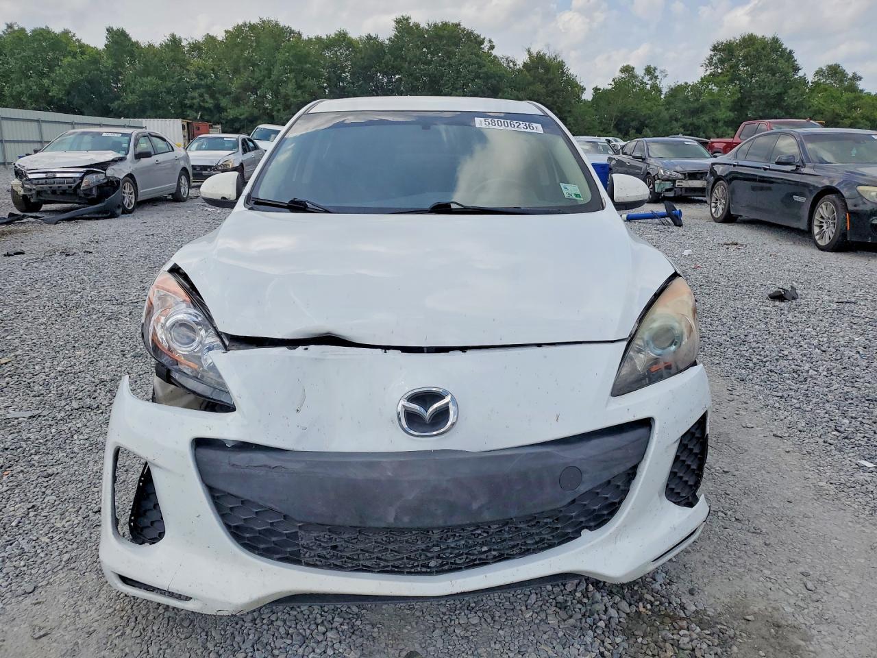 2013 MAZDA 3