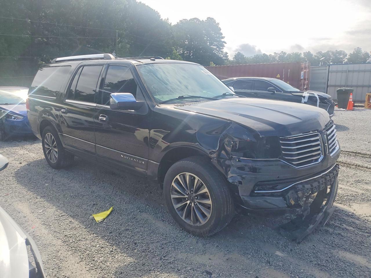 2017 LINCOLN Navigator