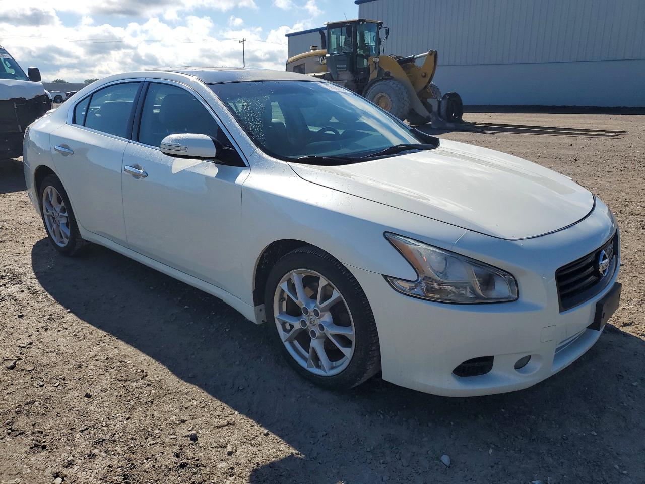 2014 NISSAN Maxima