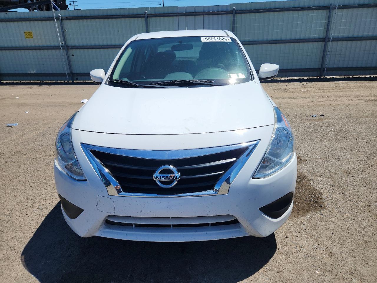 2017 NISSAN VERSA