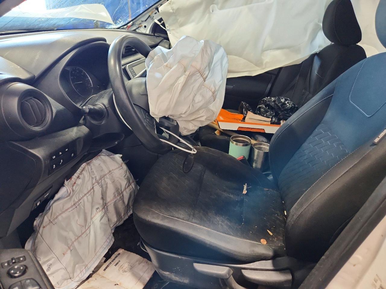 2021 NISSAN KICKS