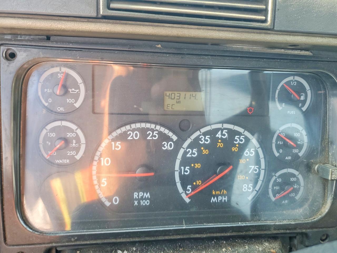 2009 FREIGHTLINER Conventional