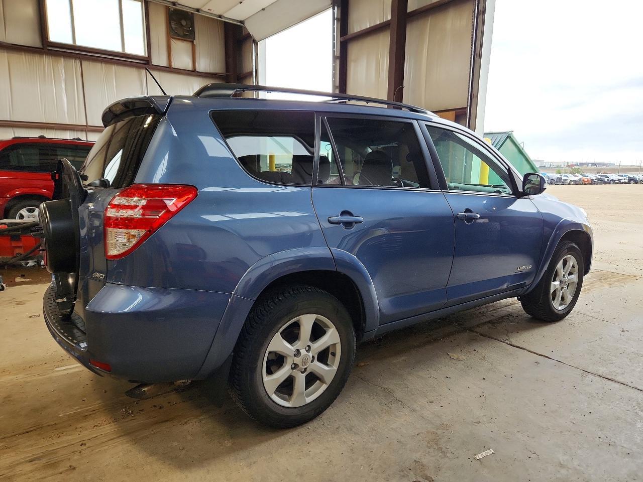 2011 TOYOTA RAV4