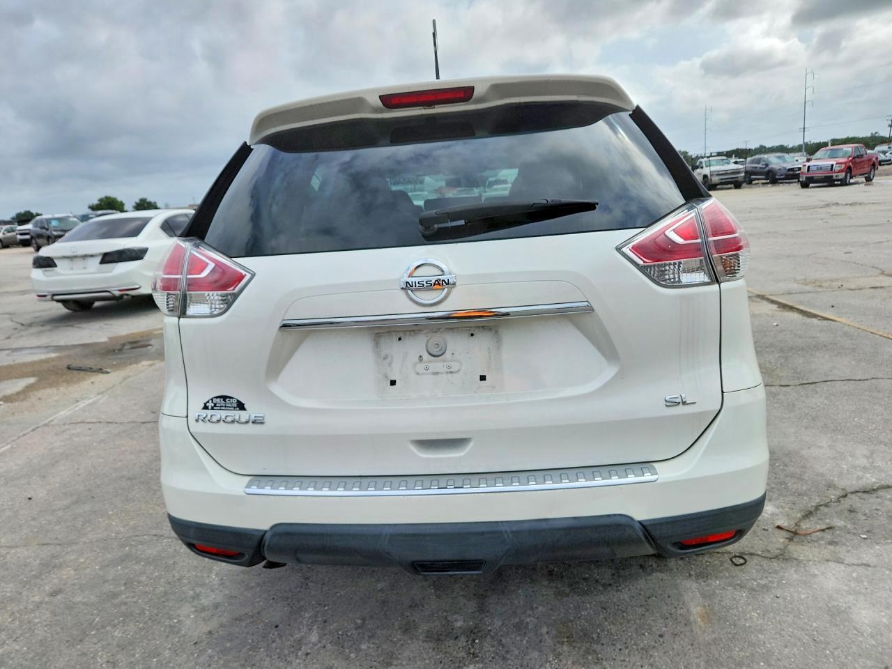 2016 NISSAN ROGUE