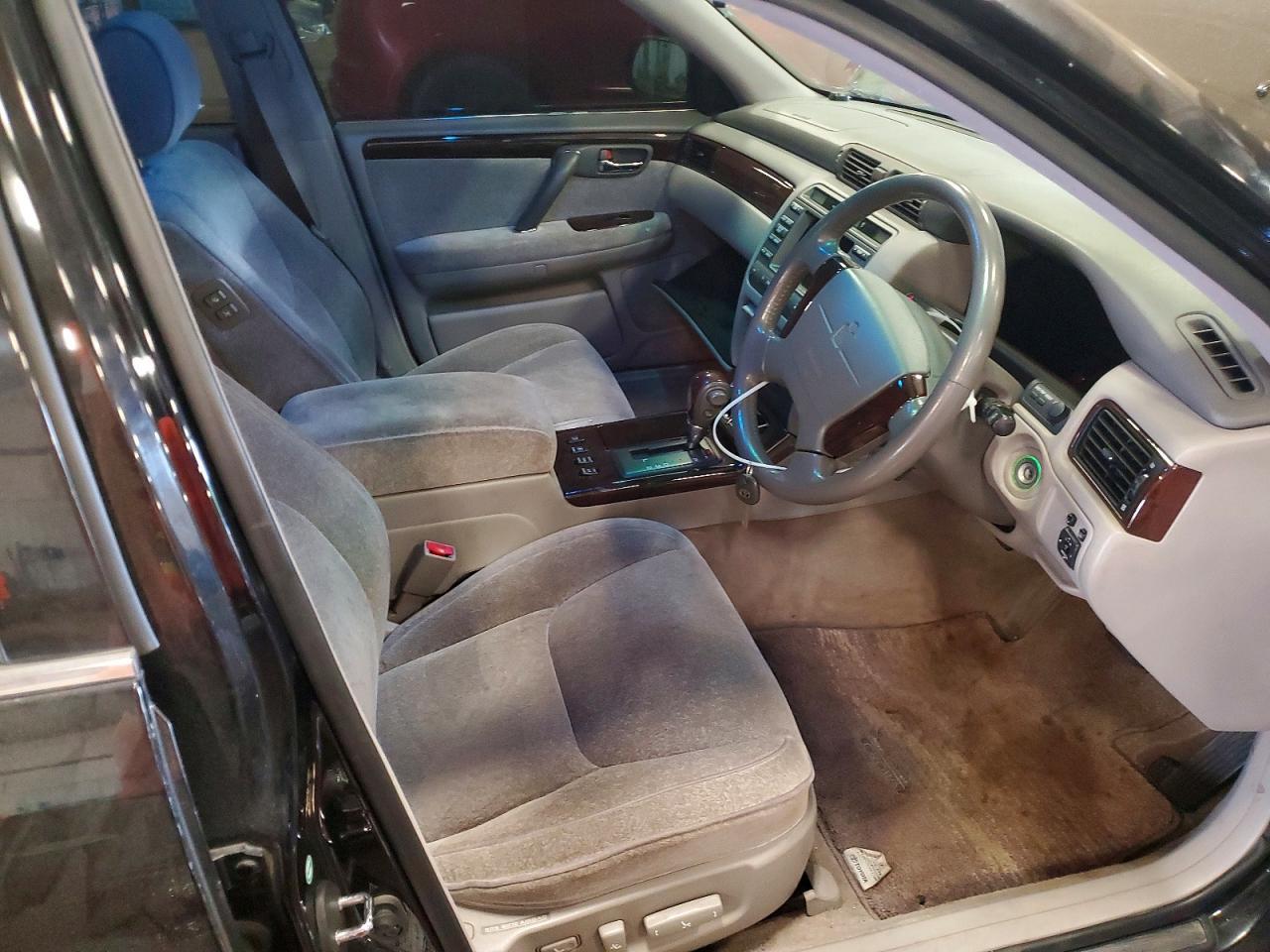 2000 TOYOTA Crown