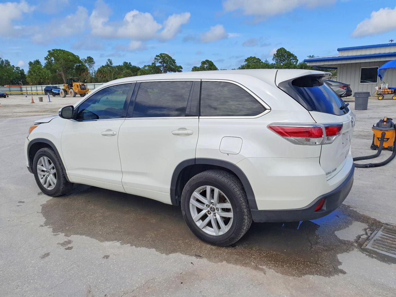 2016 TOYOTA HIGHLANDER
