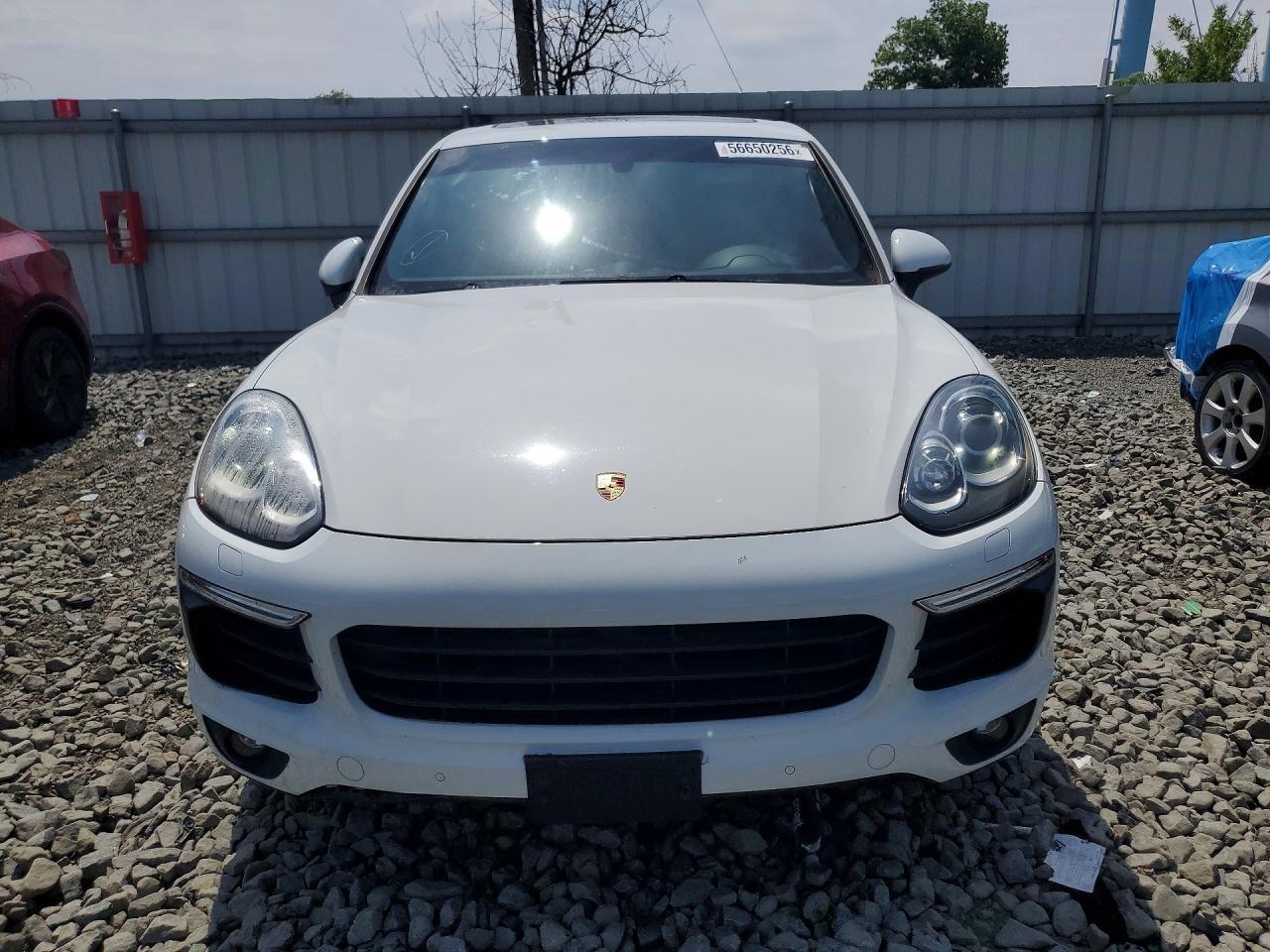 2017 PORSCHE CAYENNE