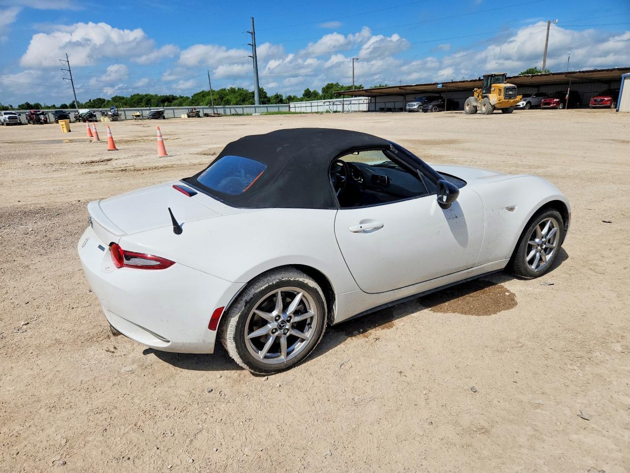 2016 MAZDA MX-5 Miata