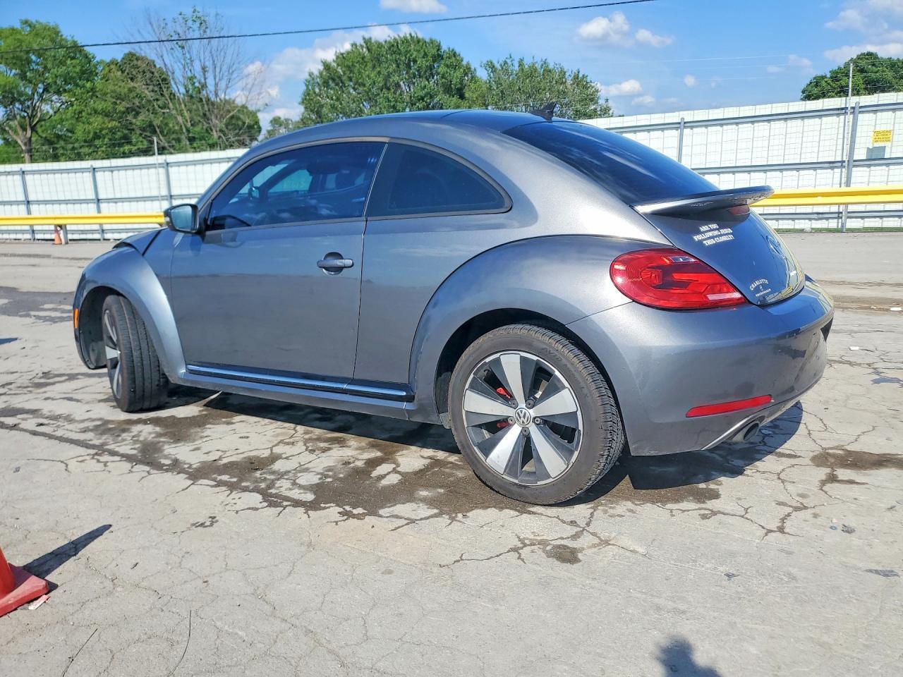 2012 VOLKSWAGEN Beetle