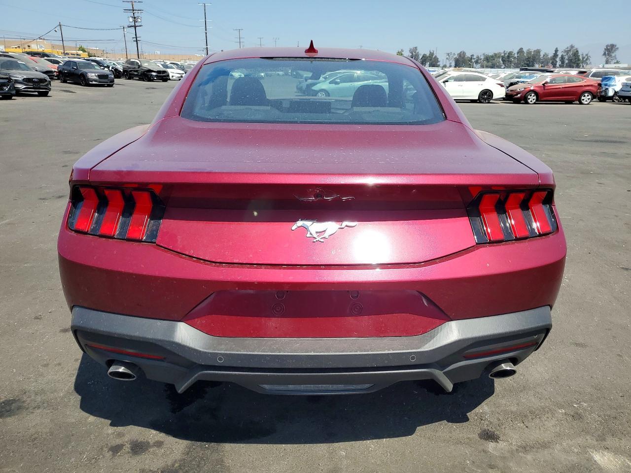 2025 FORD MUSTANG