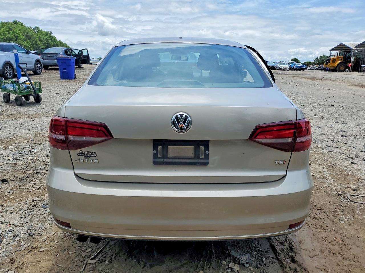 2016 VOLKSWAGEN JETTA