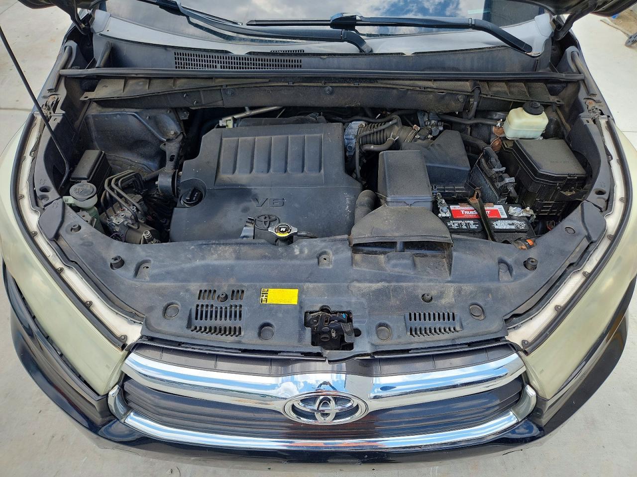 2015 TOYOTA HIGHLANDER