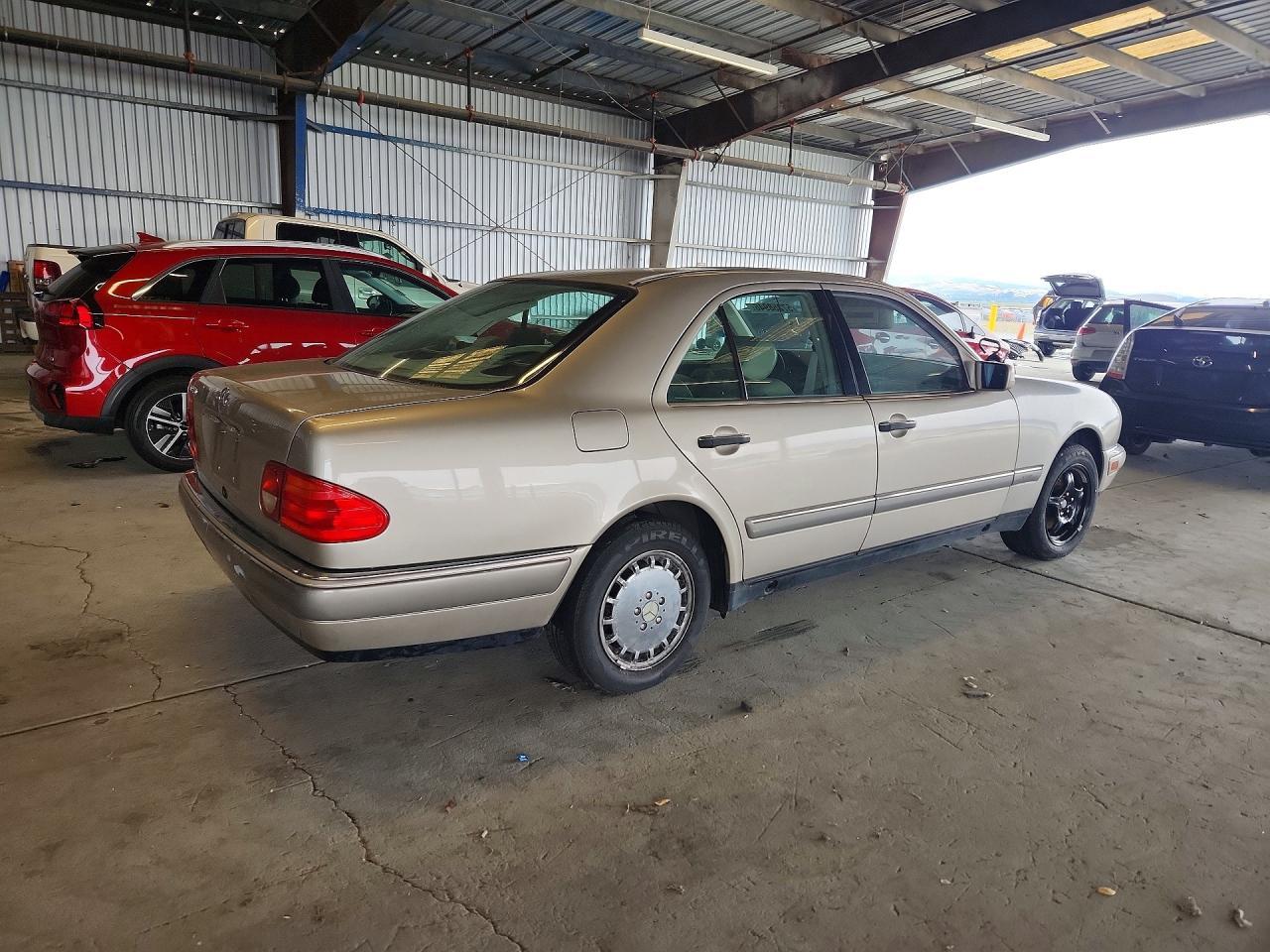 1999 MERCEDES-BENZ E-Class