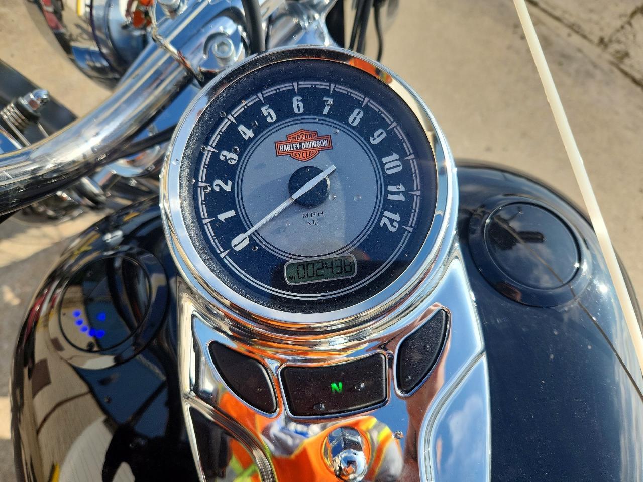 2013 HARLEY-DAVIDSON FLSTC